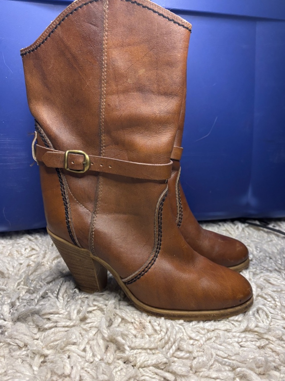 Vero Cuoio -made in Canada 100% leather western cowgirl boots with heel SZ-6